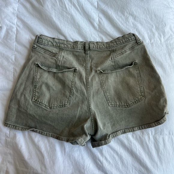 Universal Thread Green Jean Shorts Classic Design - Picture 4 of 5